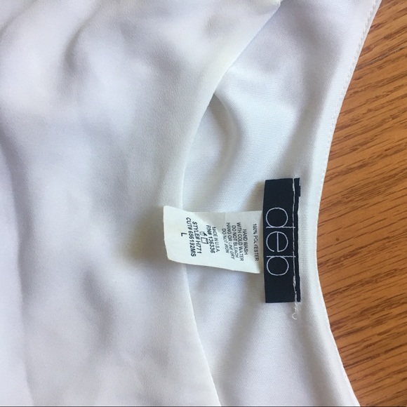 Lace bottom white flowy tank top - Picture 2 of 2