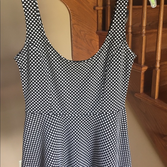 Polka-dot dress - Picture 1 of 2