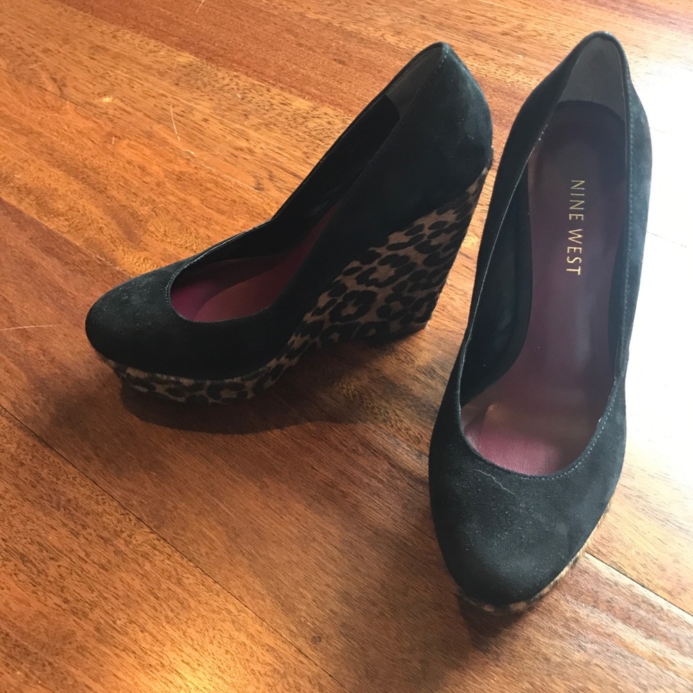 Black cheetah wedges