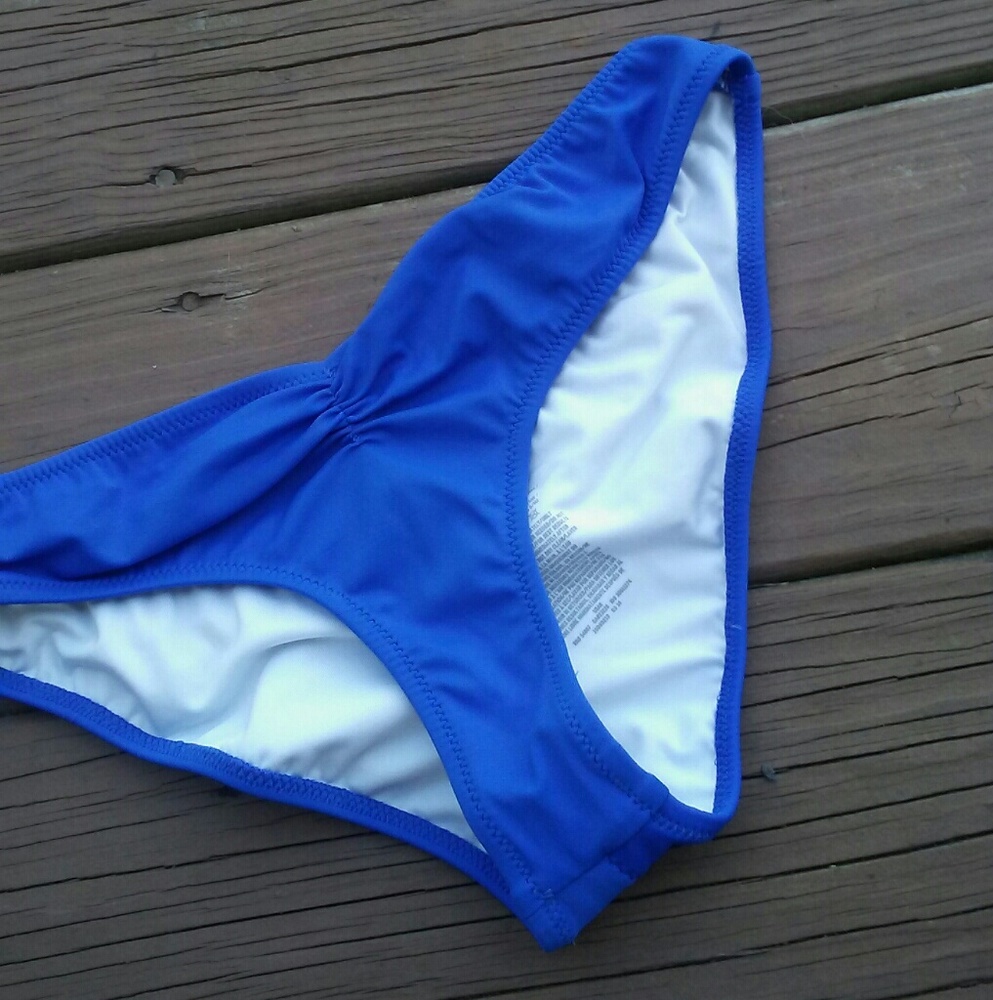 Cheeky bikini bottoms