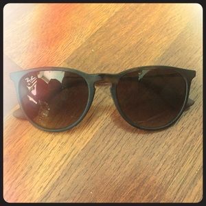 100% authentic Ray-Ban sunglasses!!!