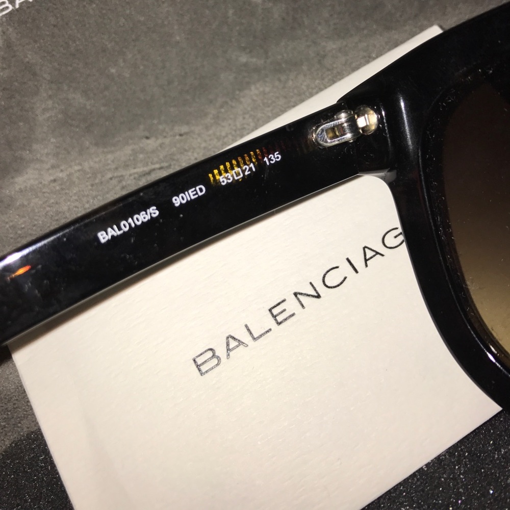 Balenciaga sunglasses - Picture 3 of 4