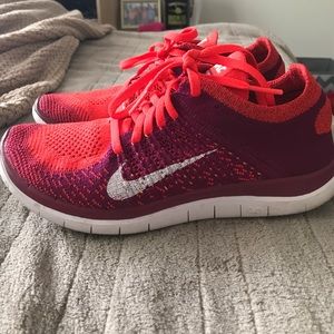 NIKE FREE RUNS GREAT CONDITION