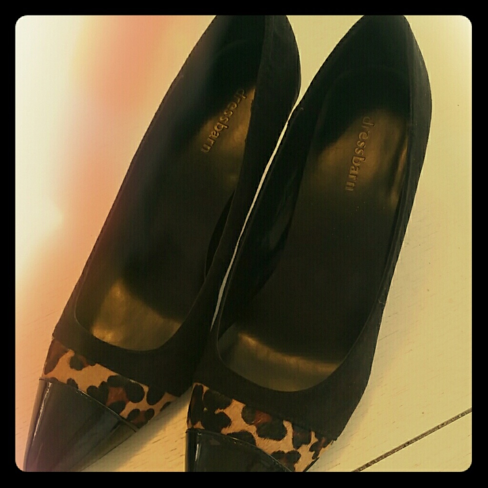 Dress barn two tone Shoes size 8