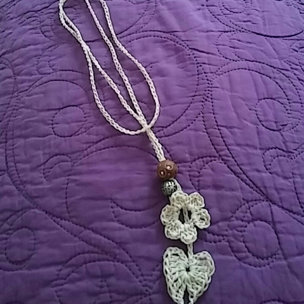 Crochet Boho Necklace Heart & Flower.