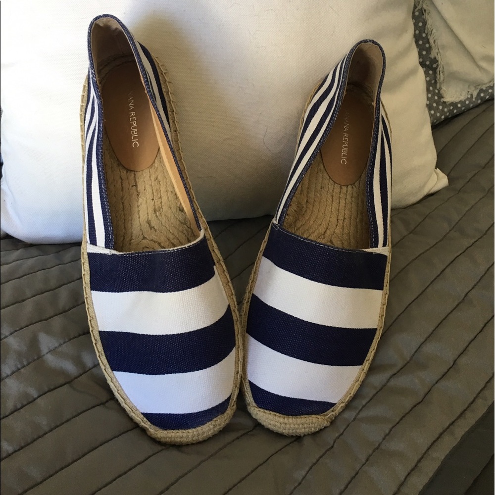 Blue and white stripe espadrilles