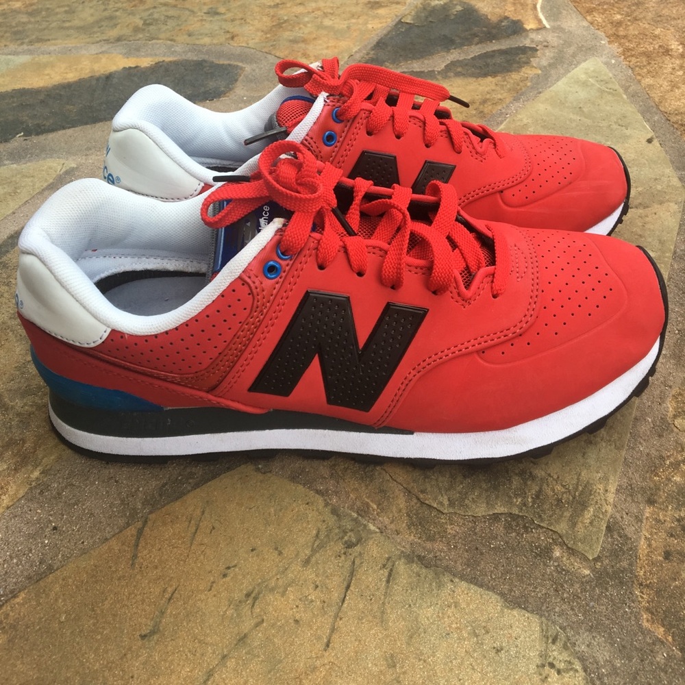 Never used! New Balance tennis shoes