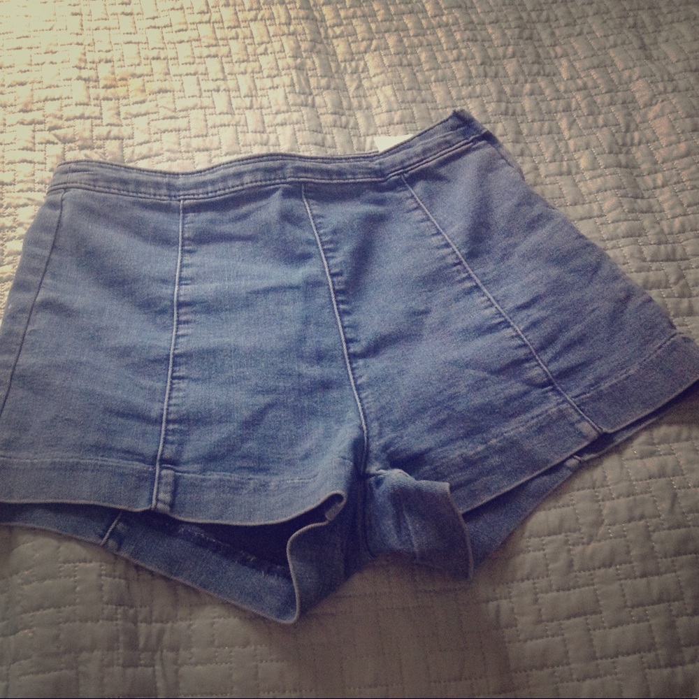 H & M size 8 shorts