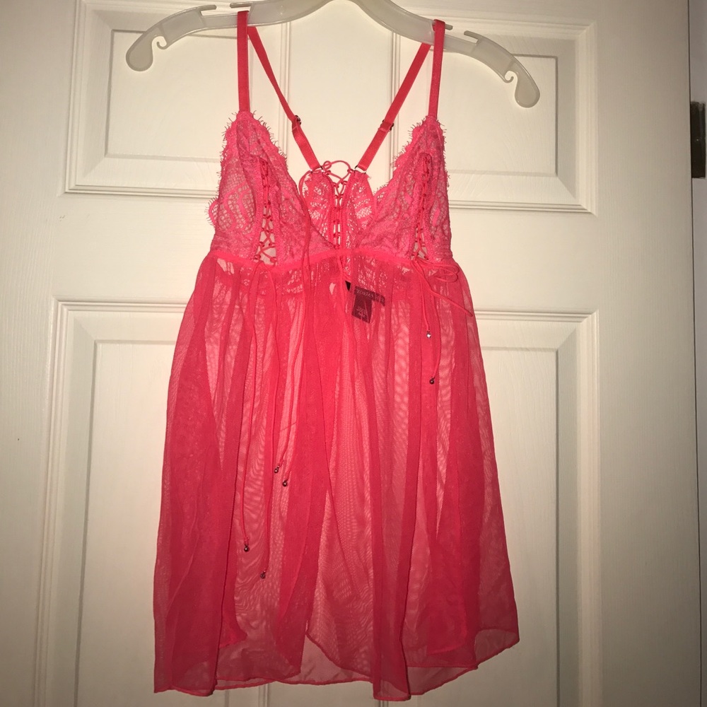 Red VS babydoll