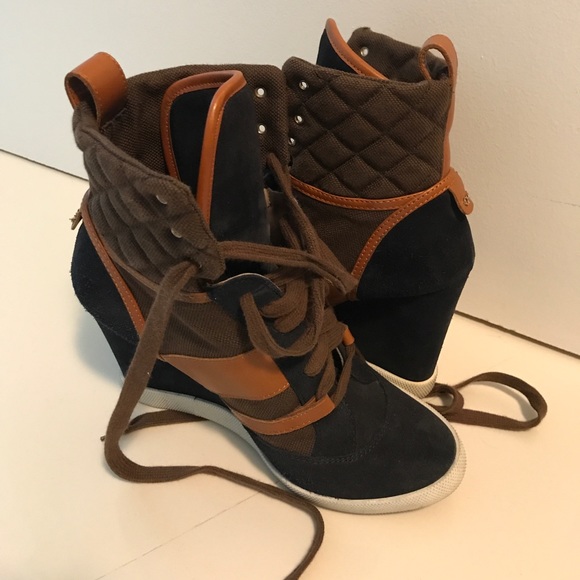 Chloe sneakers