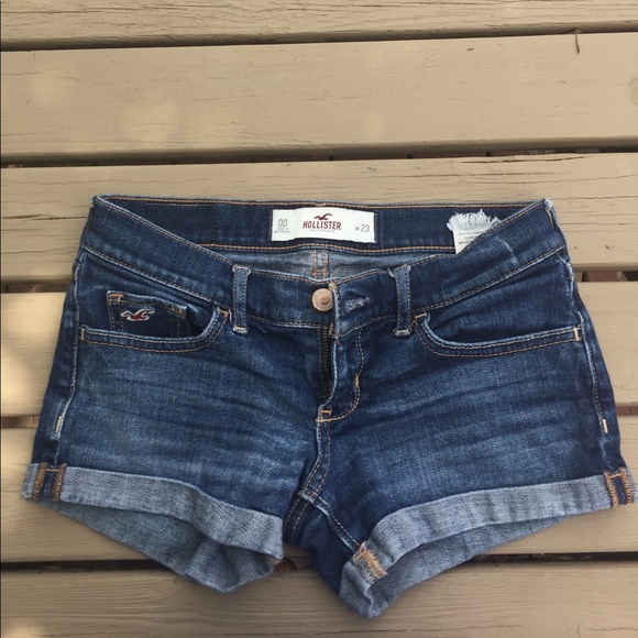 Hollister Jean Shorts - Picture 1 of 3