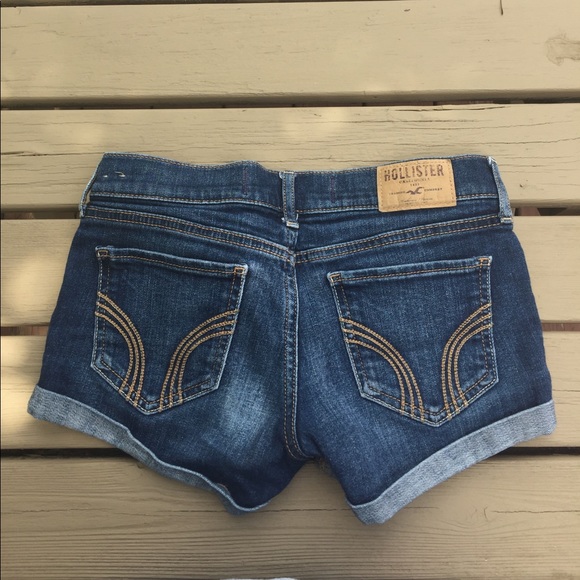 Hollister Jean Shorts - Picture 3 of 3