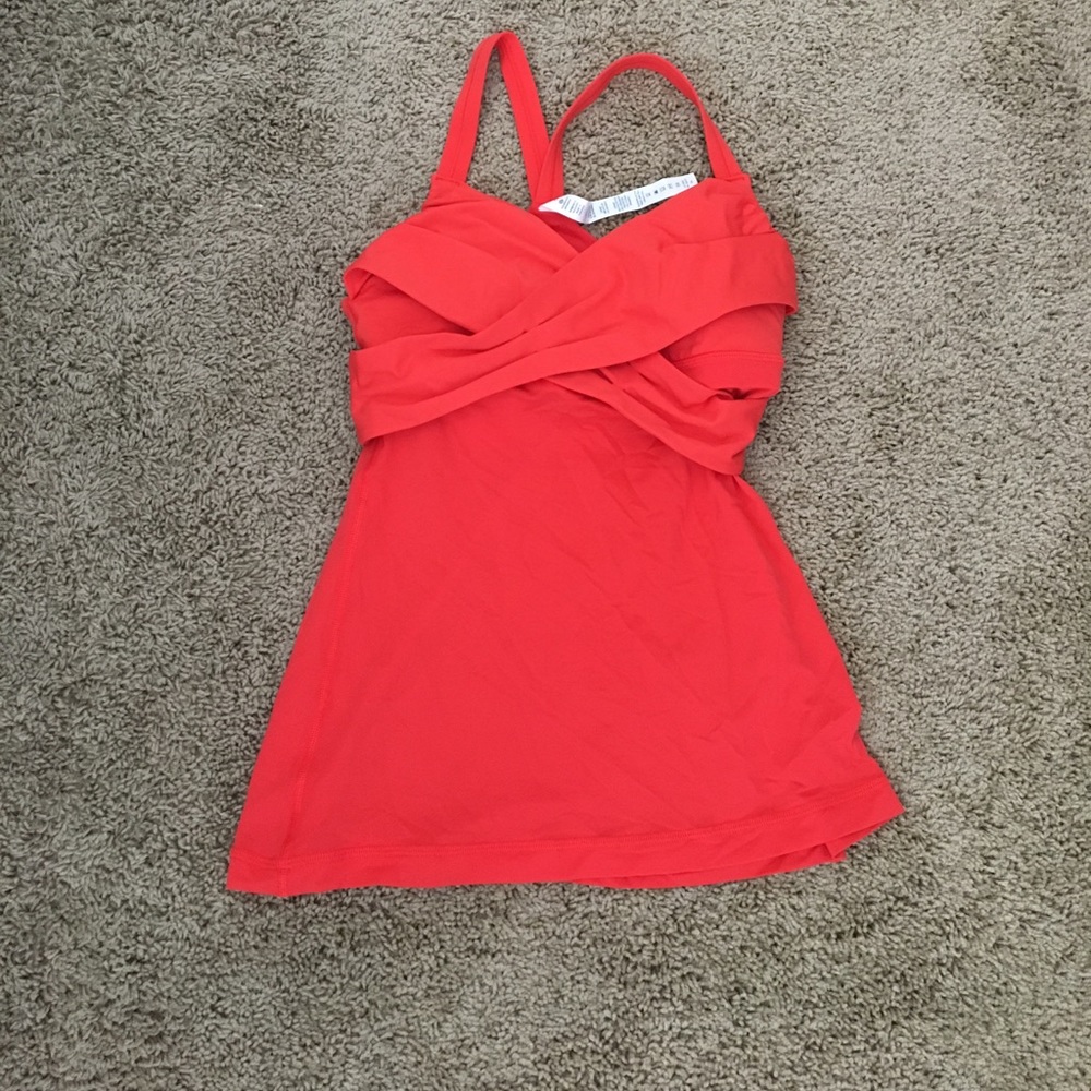 Lululemon wrap tank size 6 new without tags