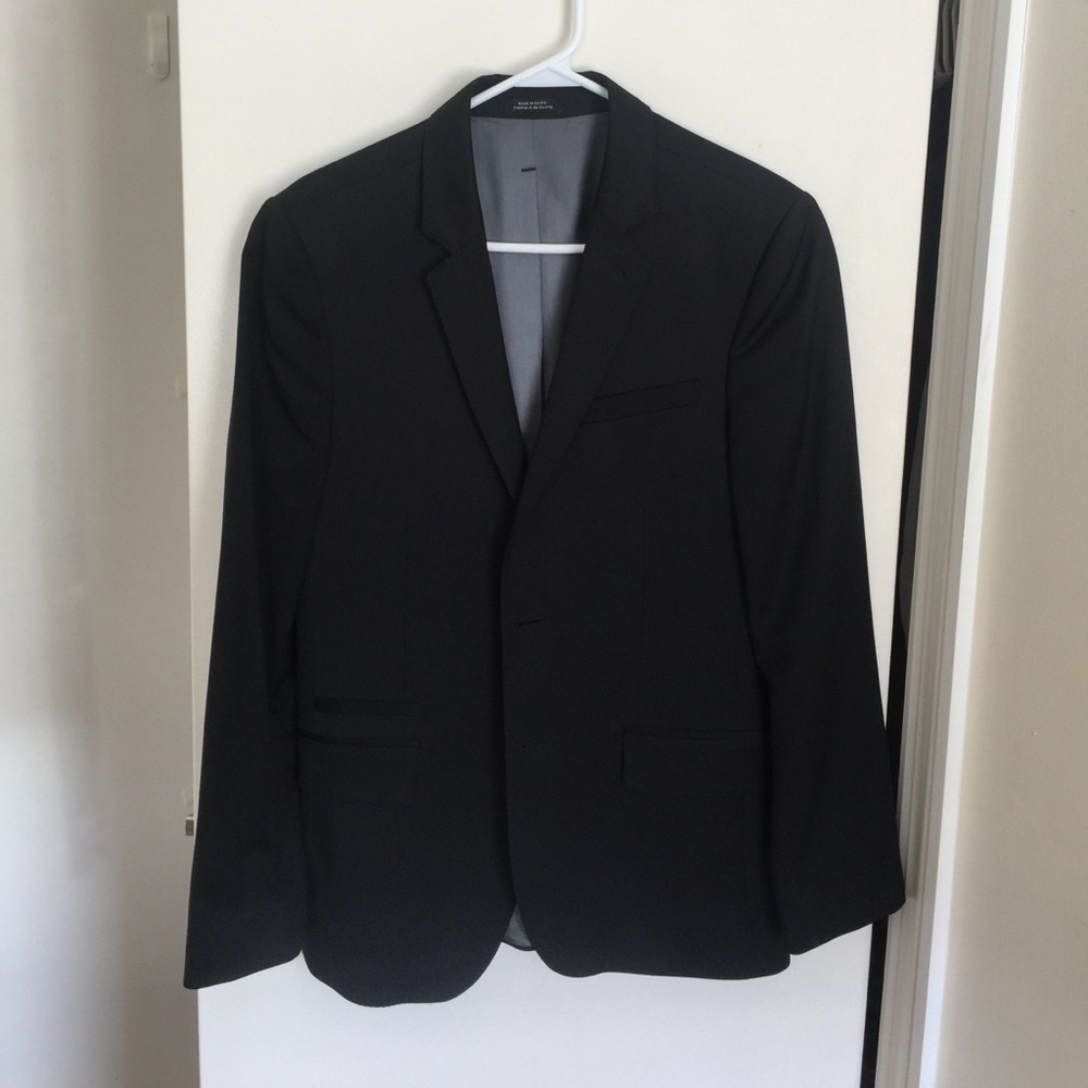 Express Photographer Fitted Suit and Pants