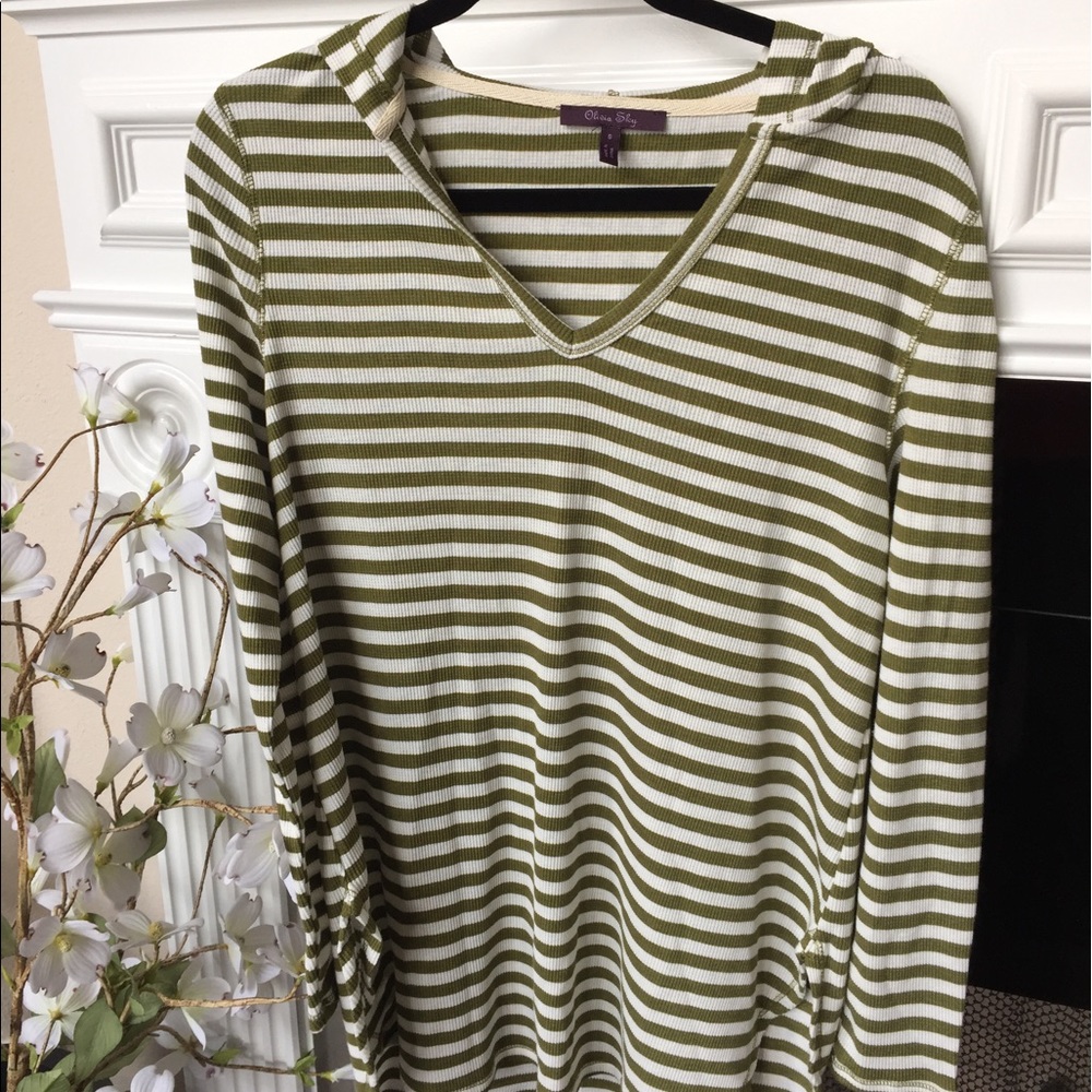 Olivia Sky Ribbed Shirttail Hoodie