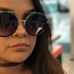 Meet your Posher, Niki