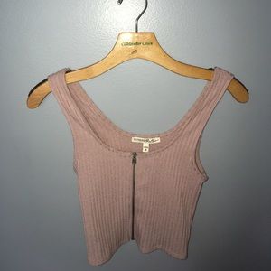 Cropped light pink zip up woman's tank