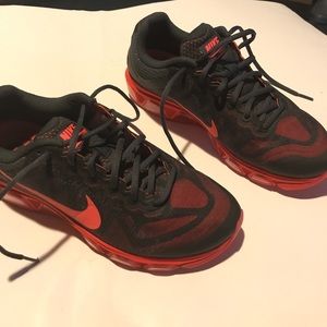 Men's Nike sneakers