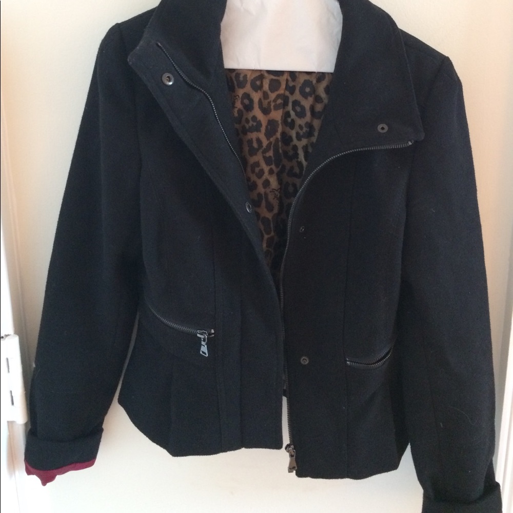 Express winter jacket. Black with leopard lining