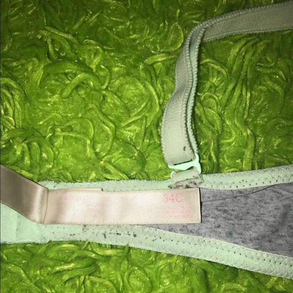Sea foam green bra - Picture 3 of 3
