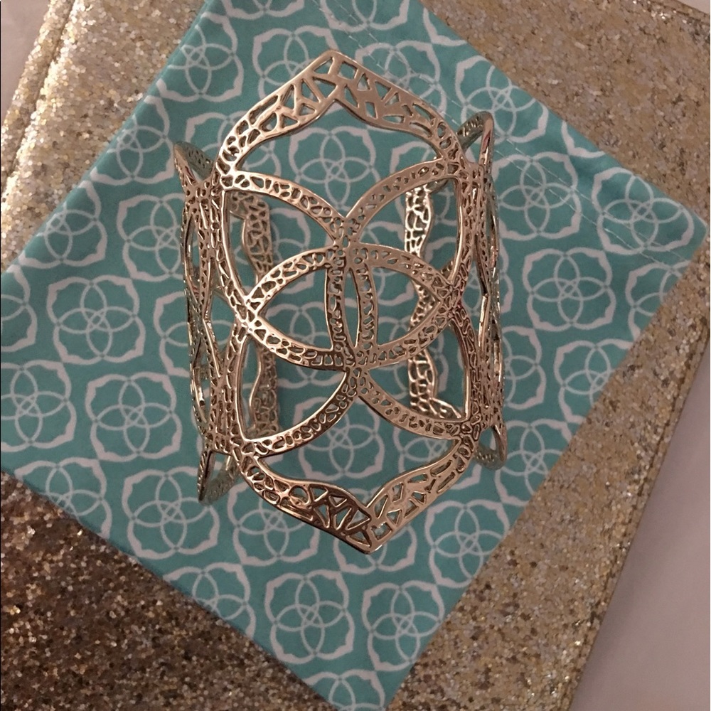 Kendra Scott Roni Cuff NWOT - Picture 3 of 4