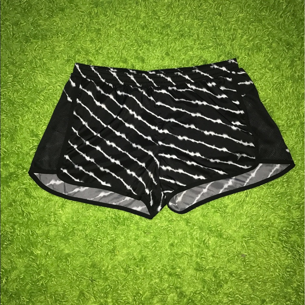 Black and white Old Navy athletic shorts