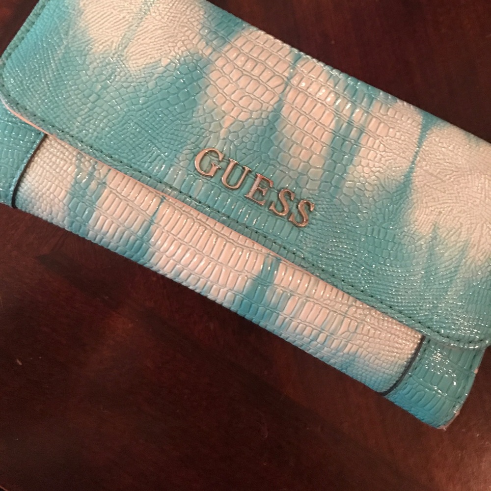Guess wallet