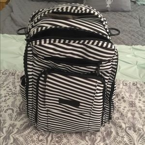 Jujube Be Right Back in Black Magic