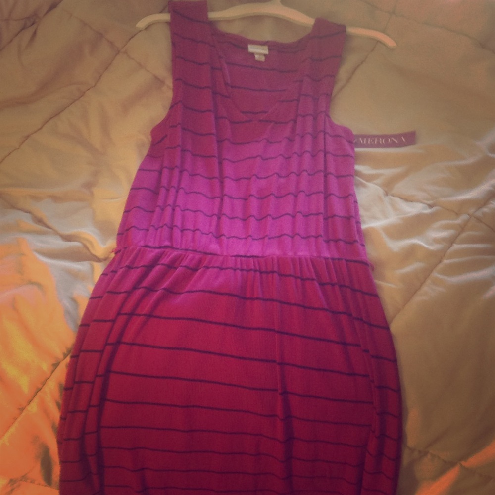 Cute mid length dress!