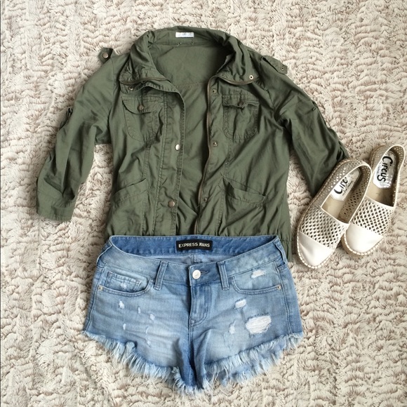 Urban Outfitters Jackets & Blazers - Army green jacket