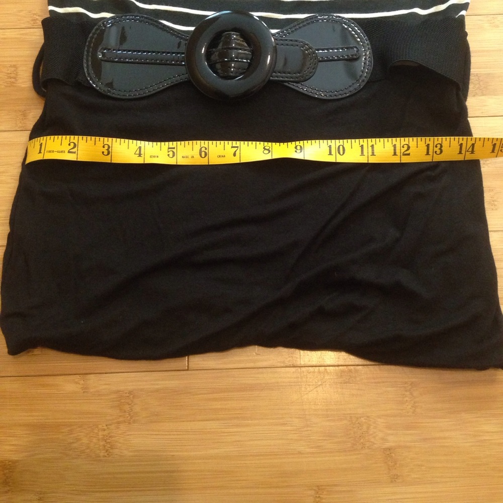 Top w/Belt - Picture 4 of 4