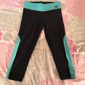 Victoria secret crop yoga pants