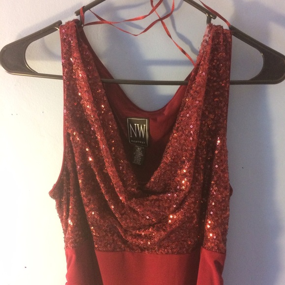 Deep Red Gown - Picture 3 of 4