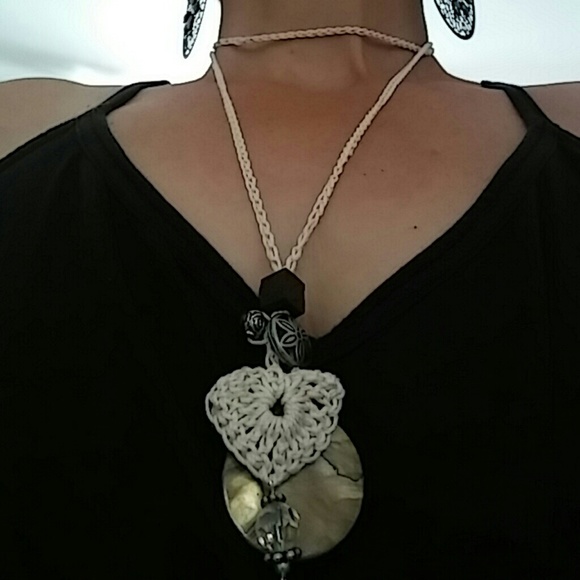 Beachy Boho Necklace/Choker - Picture 5 of 5