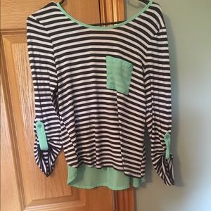 Bow back rue 21 shirt