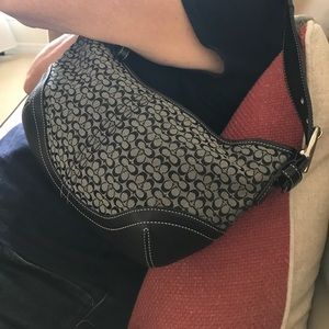 🎉WEEKEND SALE🎉Coach Small Canvas Hobo