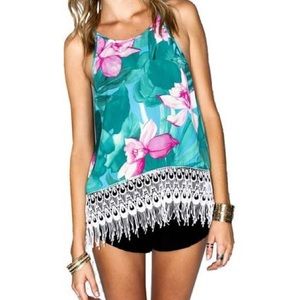 Show me your mumu Lei bay lace trim top