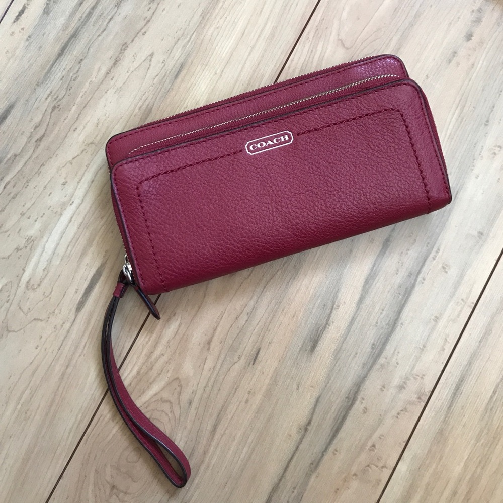 COACH Deep Scarlett Wristlet