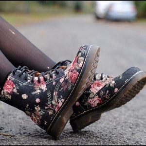 Victorian Floral Canvas Boots Imitation dr marten