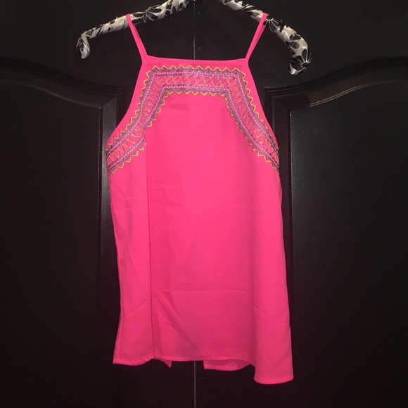 Gianni Bini Bright Pink Aztec Tank/Blouse - Picture 1 of 4