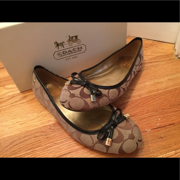 Coach shoes!! Great for spring - Picture 1 of 4