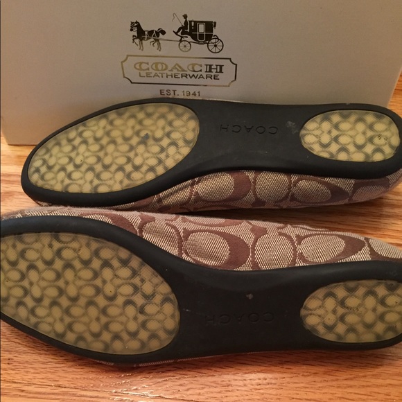 Coach shoes!! Great for spring - Picture 2 of 4