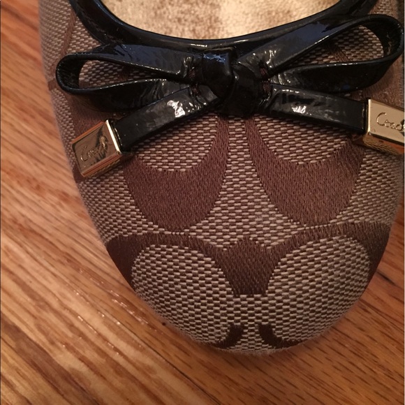 Coach shoes!! Great for spring - Picture 3 of 4