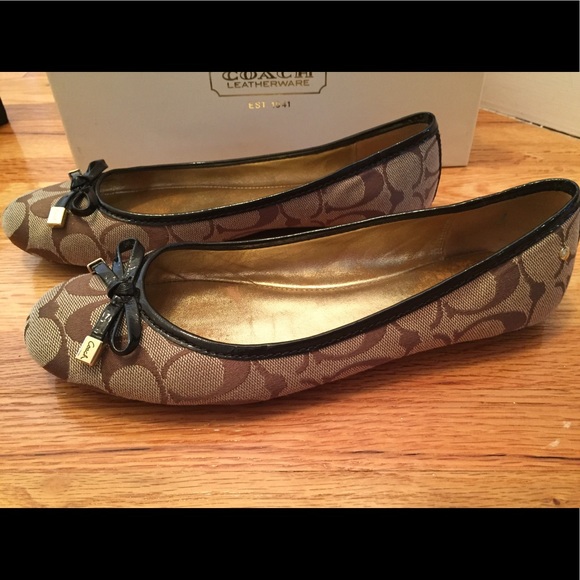 Coach shoes!! Great for spring - Picture 4 of 4