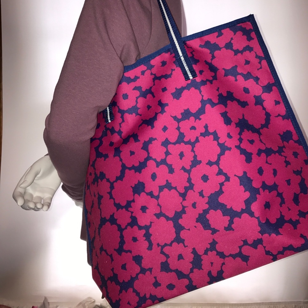 🌺 Reduced! NWOT! Estée Lauder beach bag! 🌺