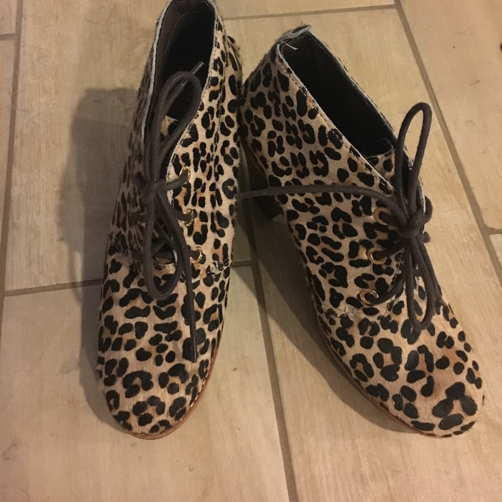 Sperry cheetah fur bootie