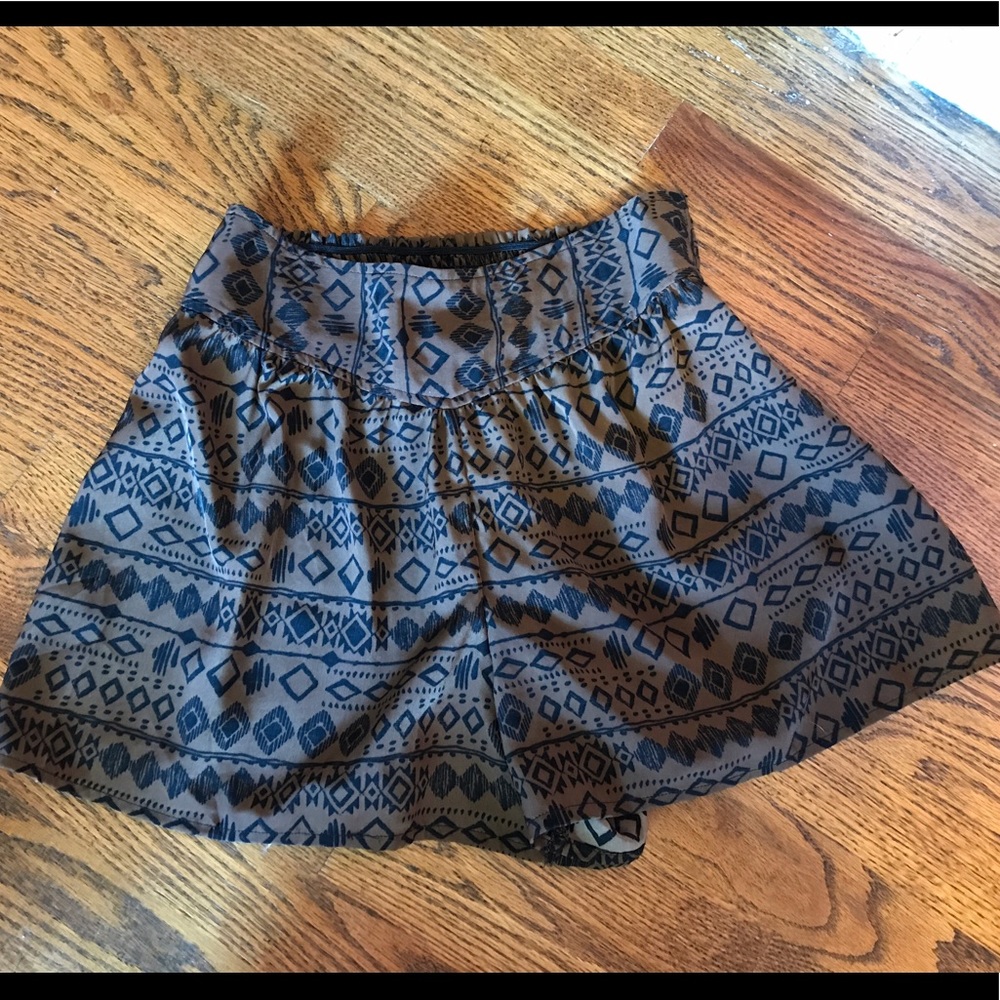 Tribal print flowy shorts Forever 21