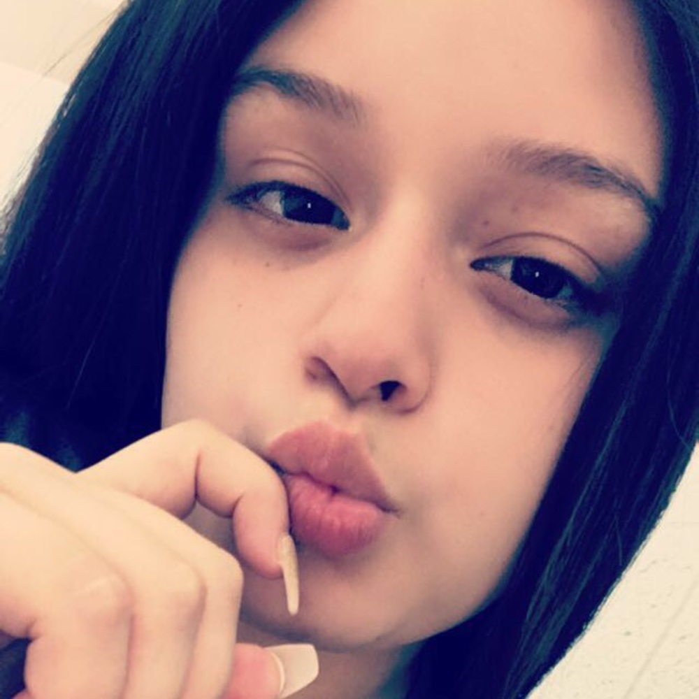 Meet your Posher, Mara