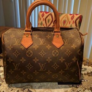 Authentic Louis Vuitton Speedy 25