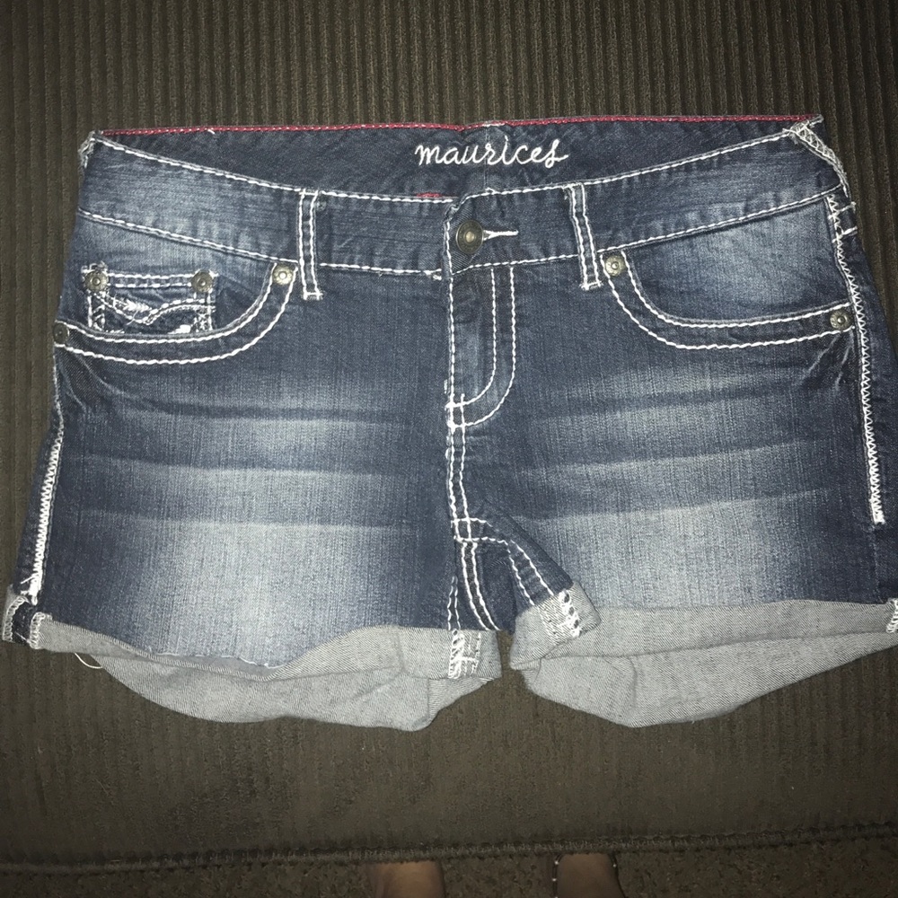 NWOT----Maurice's Jean shorts